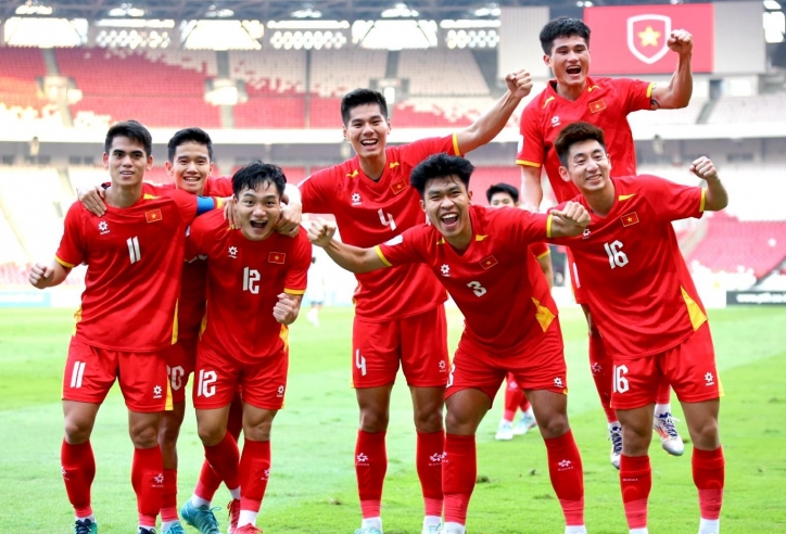 Việt Nam được báo Anh tôn vinh là hình mẫu đào tạo trẻ khu vực