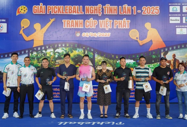 Khởi tranh giải Pickleball gây quỹ hướng về đồng bào lũ lụt