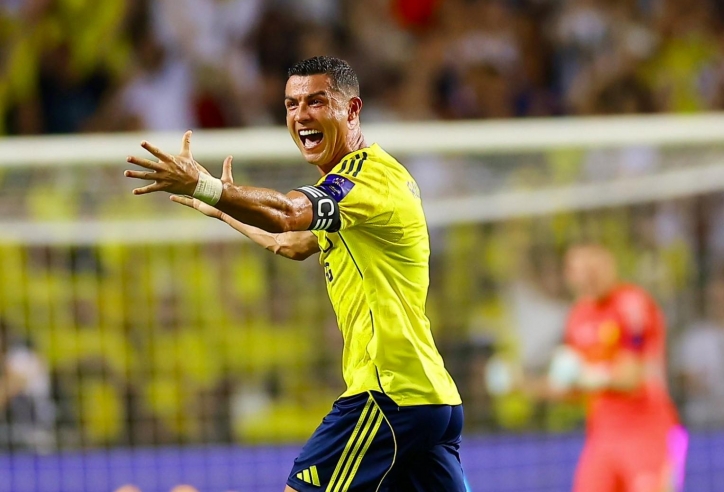 Nóng: Ronaldo chính thức lập cột mốc vĩ đại nhất mọi thời đại