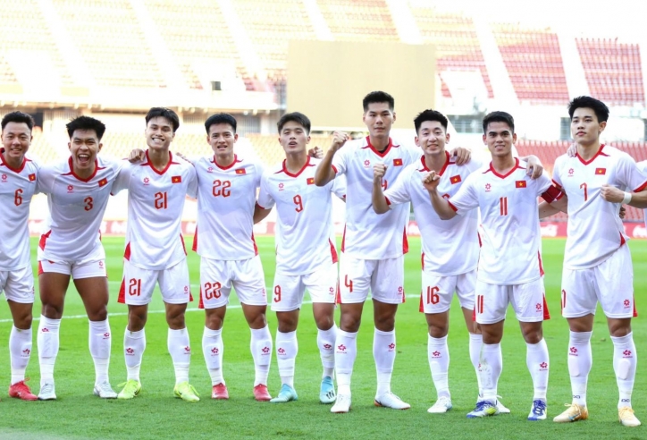 Báo Indonesia: 'Không đời nào Việt Nam chịu cúi đầu bắt tay hoà Malaysia'