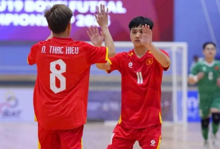 CĐV Thái Lan đồng loạt dậy sóng khi Việt Nam thẳng 18-0 ở giải AFF