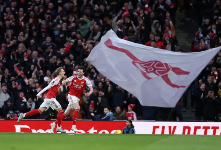 Odegaard toả sáng, Arsenal chính thức đòi lại ngôi đầu Ngoại hạng Anh 
