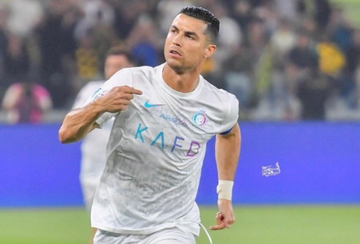 Ronaldo lập cú đúp, Al Nassr nhấn chìm đội của Benzema