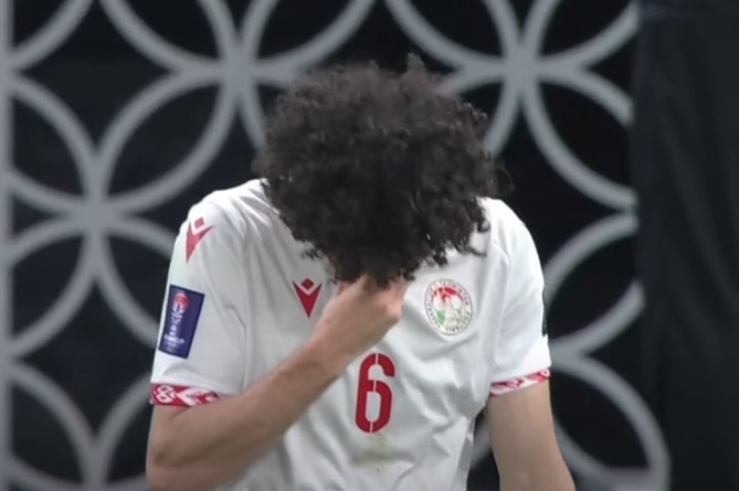 Cầu thủ vô danh khóc nức nở sau bàn thắng lịch sử tại Asian Cup