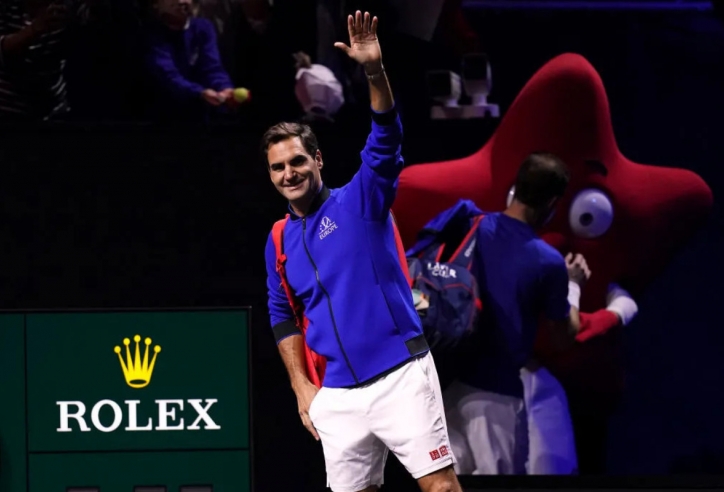 Roger Federer 'tái xuất' làng quần vợt theo cách bất ngờ