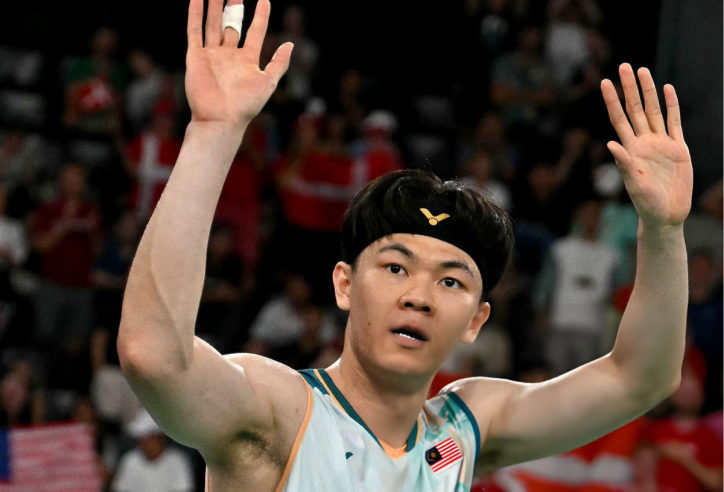 'Thần búa' Lee Zii Jia hạ số 3 thế giới, thẳng tiến bán kết Olympic