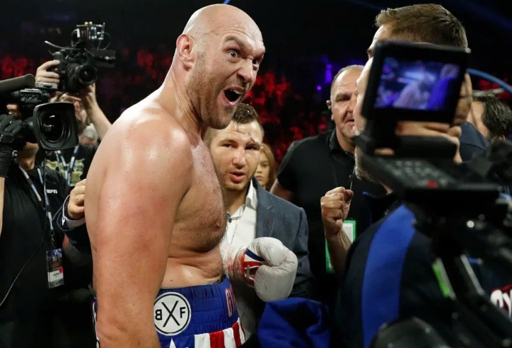 Anthony Joshua không còn cơ hội lên sàn với Tyson Fury