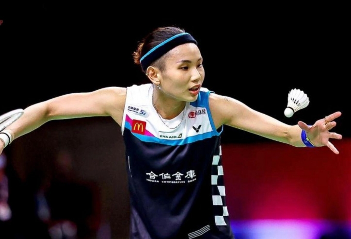 Ngôi sao cầu lông Tai Tzu Ying lên bàn mổ