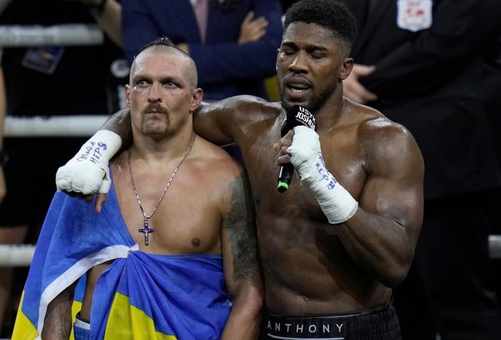 Anthony Joshua công khai ủng hộ Oleksandr Usyk