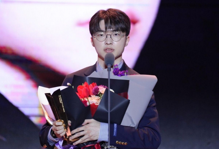 Faker thừa nhận một điều sau khi cùng T1 thâu tóm LCK Awards 2024