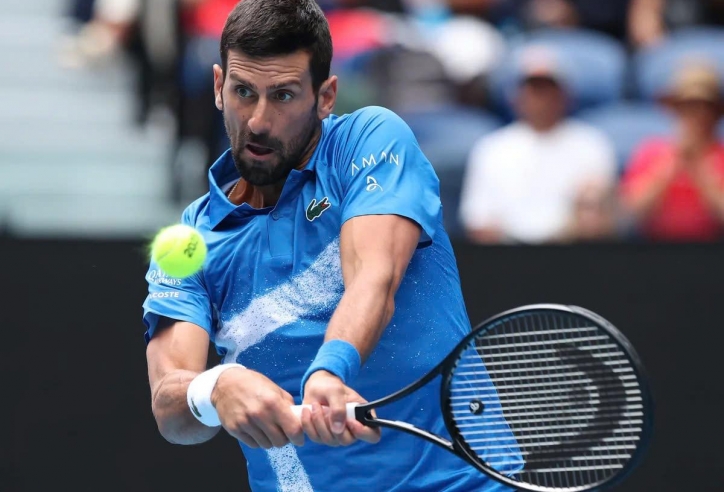 Djokovic phá kỷ lục, tiến vào vòng 3 Australian Open 2025