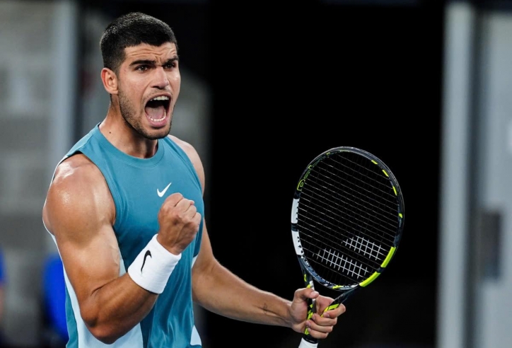 Carlos Alcaraz tiến vào vòng bốn Australian Open 2025