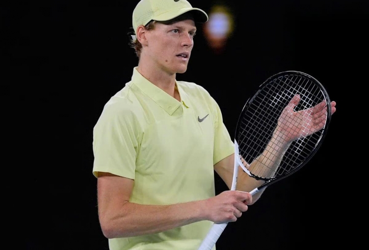 Jannik Sinner thẳng tiến vòng 1/8 Australian Open 2025