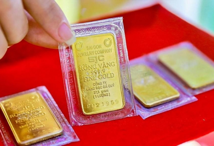 Giá vàng hôm nay trưa 25/4: Tăng giá mạnh từ SJC, DOJI