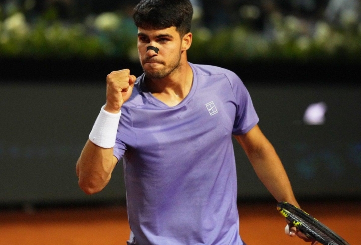 Alcaraz, Zverev vào vòng 1/8 Rome Masters