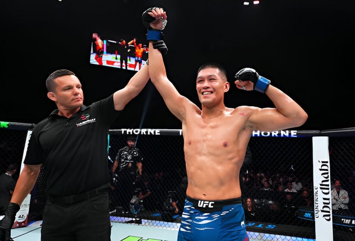 Võ sĩ gốc Việt khiến đối thủ biến dạng, lập kỉ lục UFC