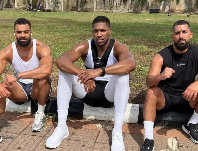 Anthony Joshua có thể chuyển biến xấu sau vụ tai nạn kinh hoàng