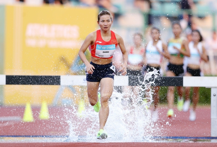 Nguyễn Thị Oanh dự giải bán marathon quốc tế nhân dịp năm mới