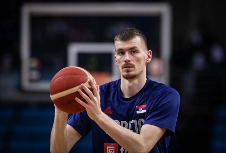 Cầu thủ đội tuyển Serbia gặp chấn thương kinh hoàng tại FIBA World Cup 2023