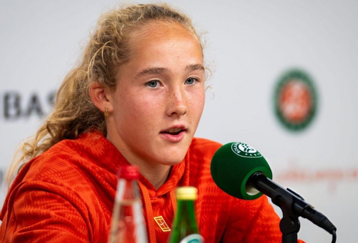 Thần đồng 17 tuổi nói gì sau khi hạ Aryna Sabalenka ở Roland Garros 2024?
