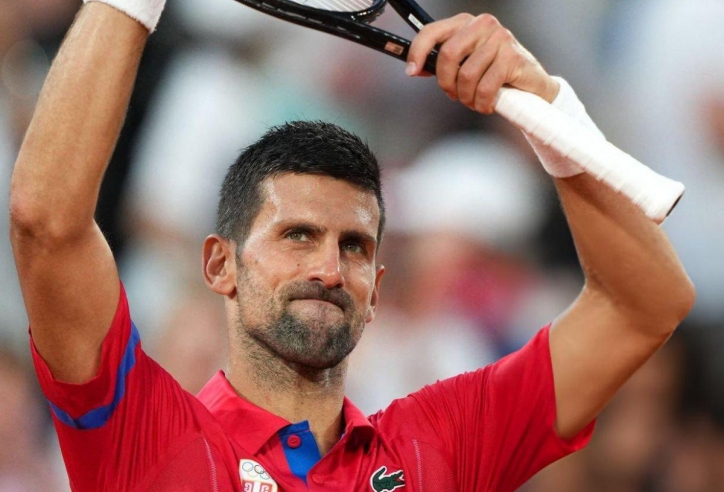 Dính chấn thương đầu gối, Novak Djokovic vẫn có mặt ở bán kết Olympic 2024
