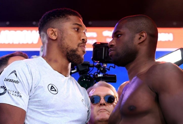 Anthony Joshua 'nặng kí' hơn Daniel Dubois trước trận tranh đai vô địch thế giới