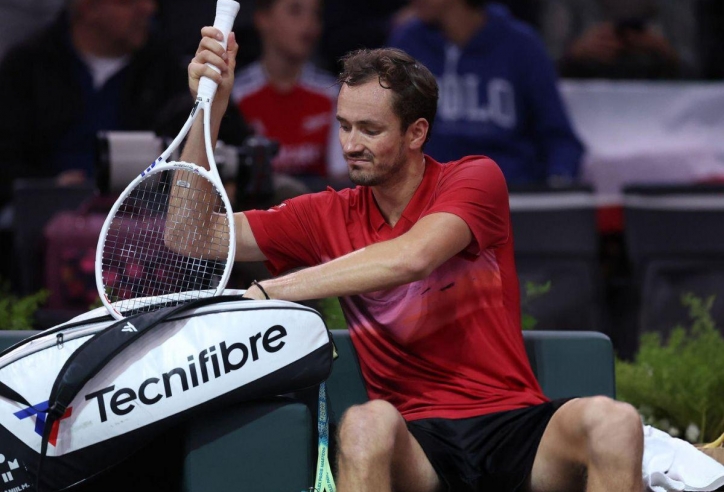 Medvedev gây thất vọng tràn trề ở Paris Masters 2024