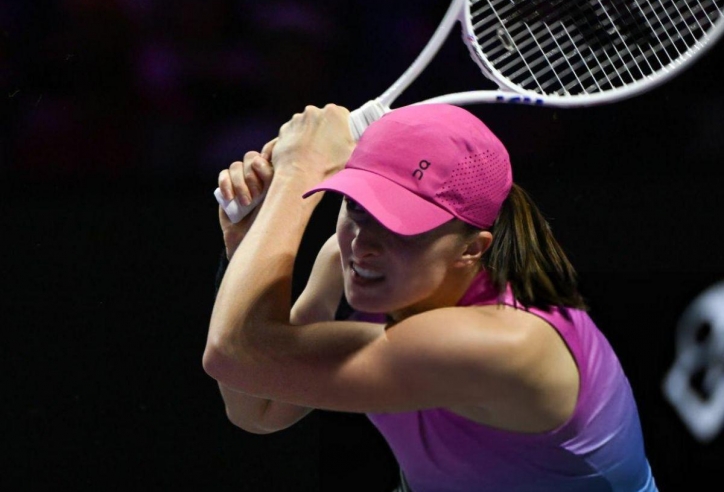 Kết quả tennis 7/11: Iga Swiatek bị loại ở vòng bảng WTA Finals