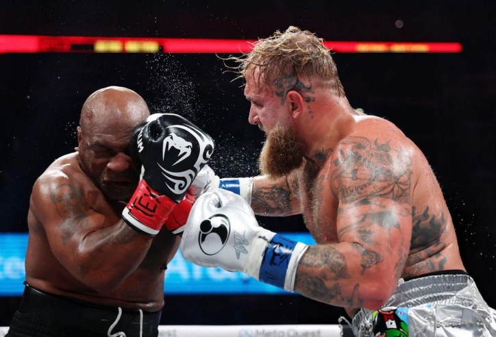 Vén màn lí do Mike Tyson cắn găng trong trận đấu với Jake Paul