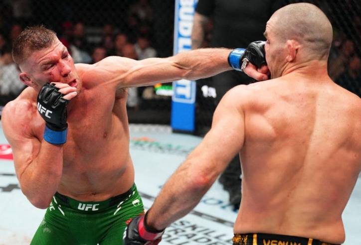 Cựu vương UFC tin Dricus du Plessis có thể thắng cả Alex Pereira và Khamzat Chimaev