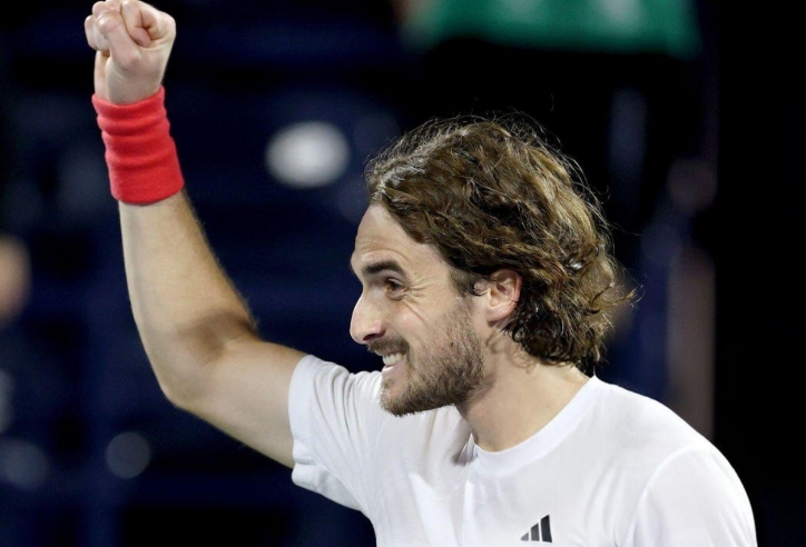 Tsitsipas lấy lại phong độ, thẳng tiến chung kết Dubai Open 2025