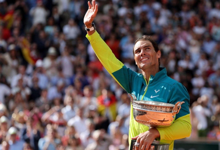 Nadal trở lại Roland Garros