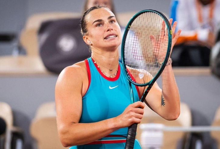 Số 1 tennis thế giới 'thổi bay' đối thủ trận ra quân Roland Garros 2025