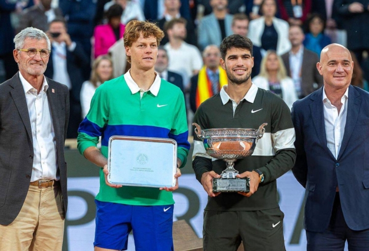 Nadal ngả mũ thán phục Sinner về một điều