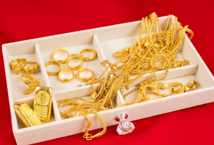 Giá vàng hôm nay trưa 16/6: SJC, DOJI... tăng giảm khó lường