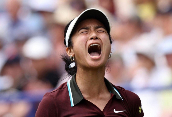 Alex Eala bỏ lỡ 4 championship-point, ngậm ngùi giành ngôi á quân Eastbourne 2025