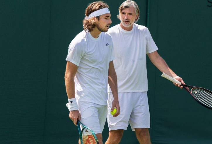 Thầy cũ Djokovic chê thẳng mặt Tsitsipas
