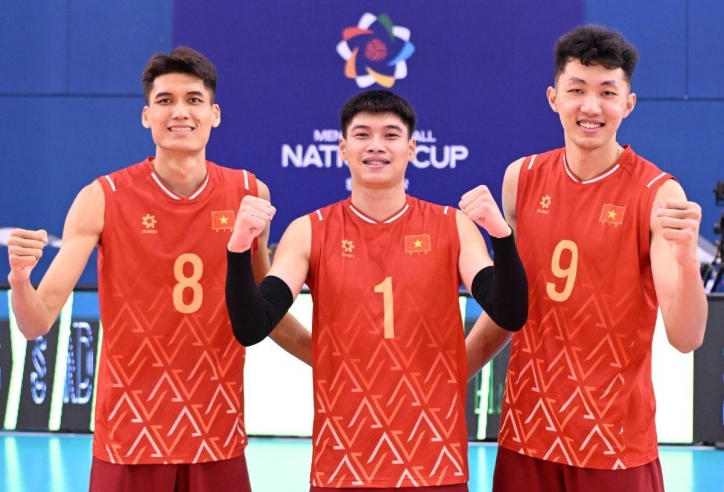 Trao giải tập thể, cá nhân chặng 1 bóng chuyền nam SEA V.League 2025: Việt Nam giành HCĐ