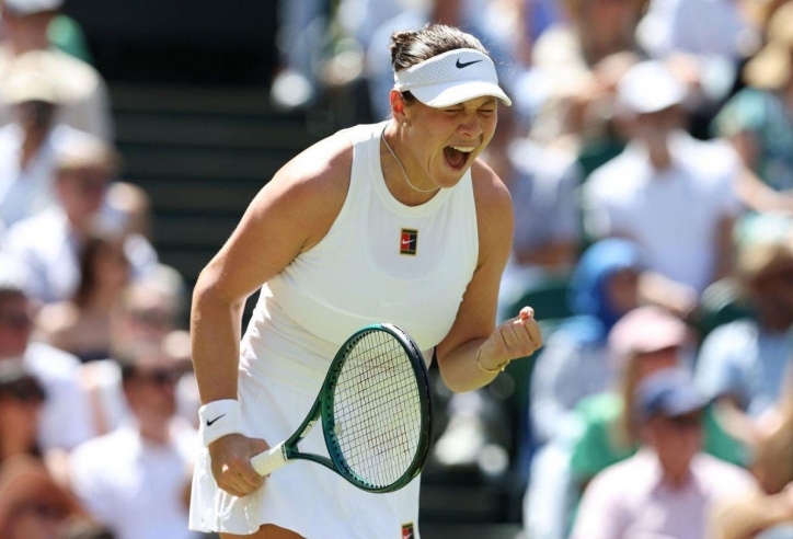 Tay vợt thua 0-6, 0-6 chung kết Wimbledon lọt top 10 thế giới