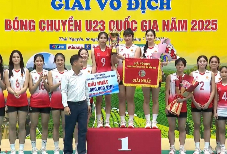 Trao giải tập thể, cá nhân giải bóng chuyền U23 quốc gia 2025