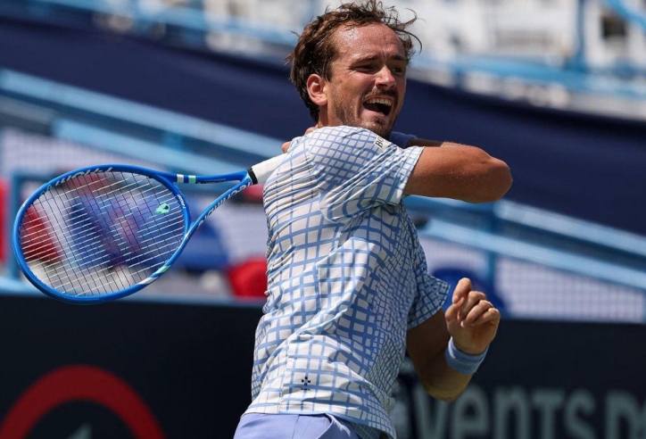Medvedev có hành động xấu xí sau thất bại ở Washington Open 2025