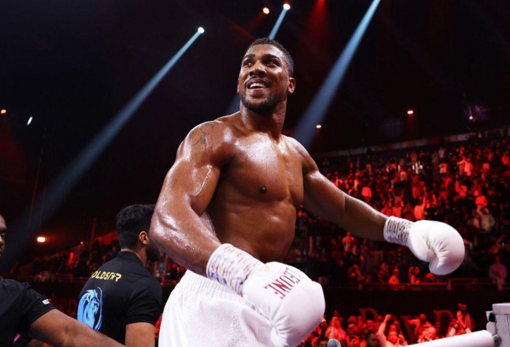 Anthony Joshua được đồn đoán so găng với nhà vô địch Olympic