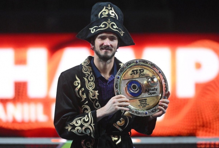 Medvedev giành chức vô địch ATP đầu tiên sau hơn 2 năm