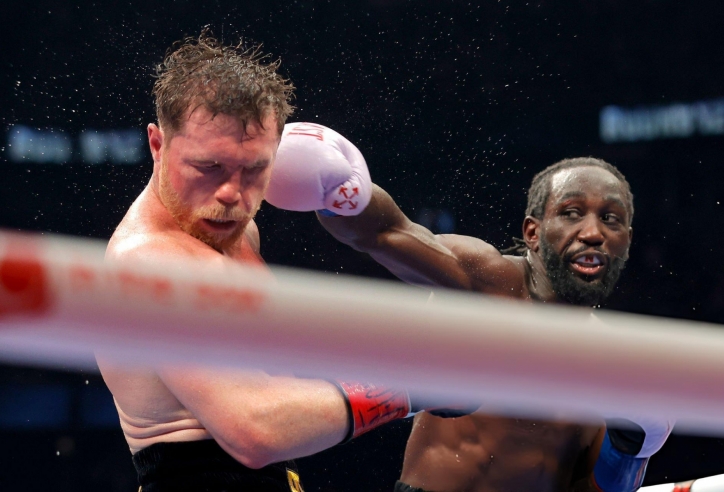 Mất đai vô địch vì lí do khó đỡ, Terence Crawford đáp trả cực gắt