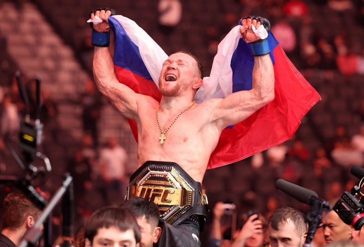 UFC 323: Bất ngờ nối tiếp bất ngờ, tân vương xuất hiện