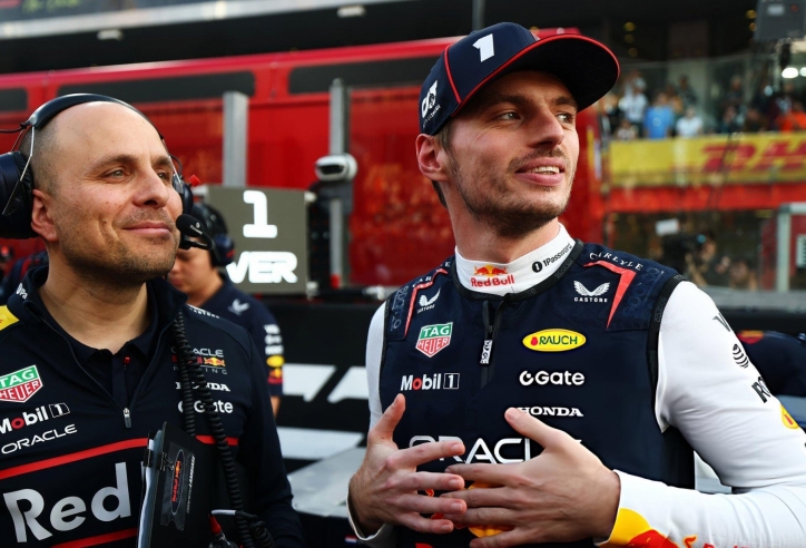 Vuột ngôi vô địch F1, Max Verstappen nguy cơ mất cánh tay phải đắc lực