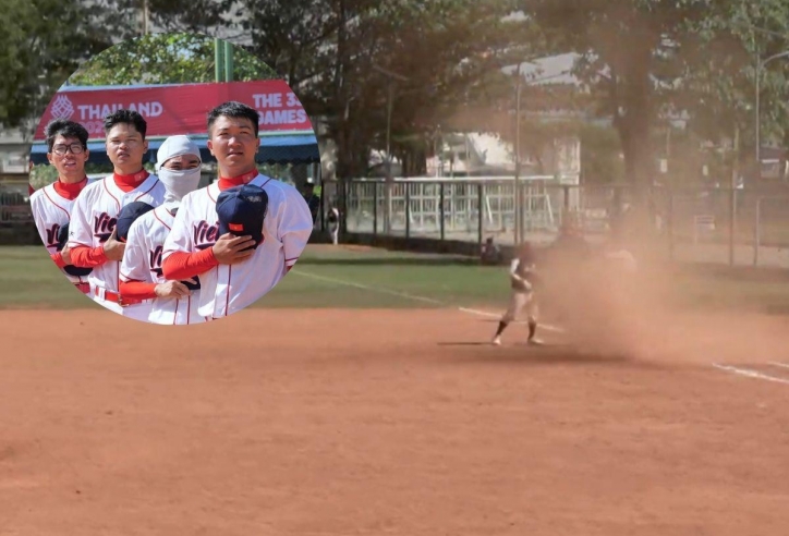 Lốc xoáy xuất hiện trong trận đấu của tuyển Việt Nam ở SEA Games 33