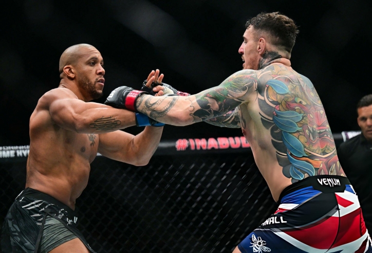 Tom Aspinall cảnh báo thẳng mặt Ciryl Gane