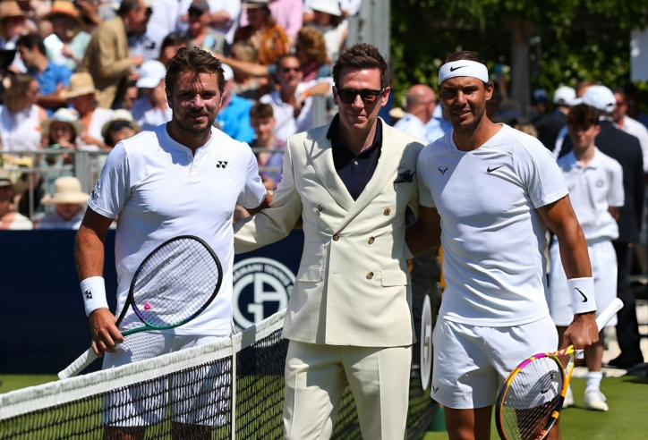 Ngược dòng hạ tay vợt số 1 Pháp, Wawrinka quân bình thành tích của Nadal