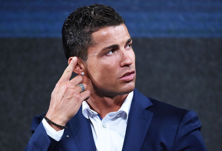 Tin MU mới nhất 1/9: Ronaldo lộ tin 'động trời', Lisandro Martinez bị cười nhạo tức tưởi